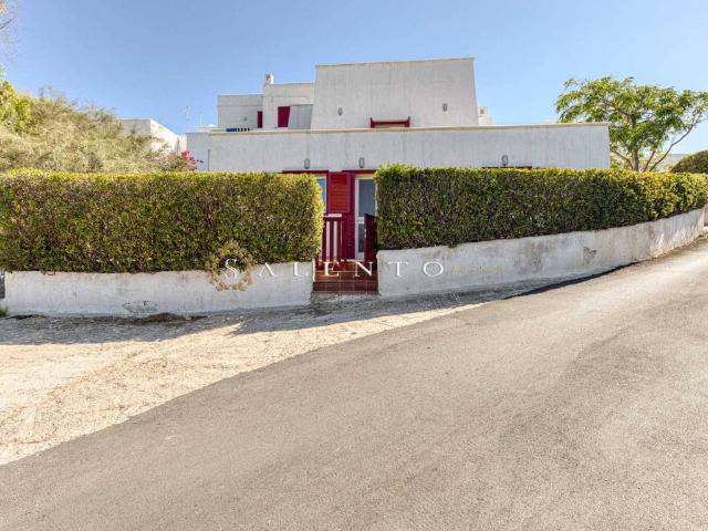 Villa Indipendente in vendita a Torre Vado, Puglia