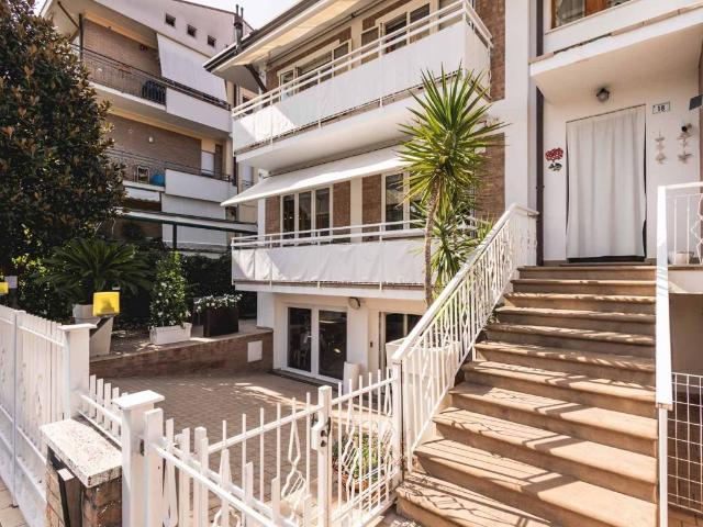 Villa Indipendente in vendita a Morciano Di Romagna, Reggio Emilia