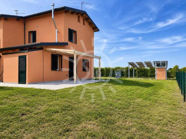 Villa Indipendente in vendita a Nuovo Circondario Imolese, Mordano