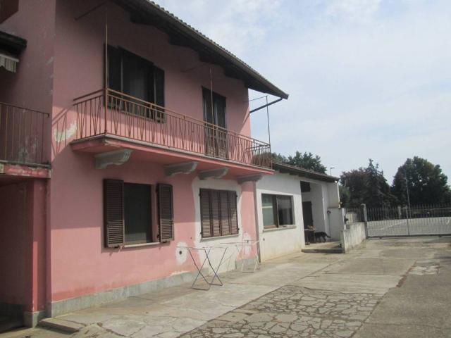 Villa Indipendente in vendita a Moretta, Cuneo