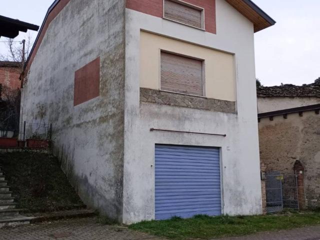 Villa Indipendente in vendita a Morfasso, Reggio Emilia