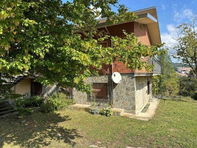 Villa Indipendente in vendita a Morfasso, Reggio Emilia