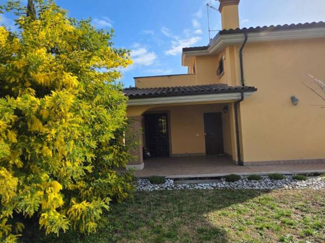 Villa Indipendente in vendita a Trullo, Roma Capitale