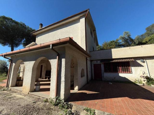 Villa Indipendente in vendita a Roma Capitale, Lazio