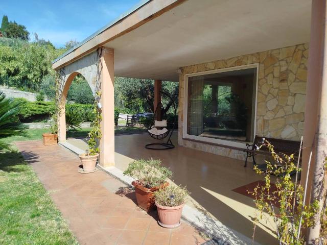 Villa Indipendente in vendita a Roma Capitale, Lazio