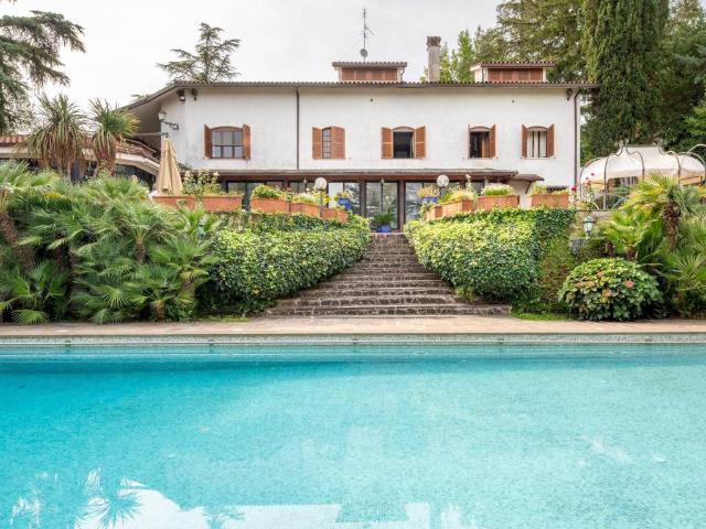 Villa Indipendente in vendita a Valvacera, Morlupo