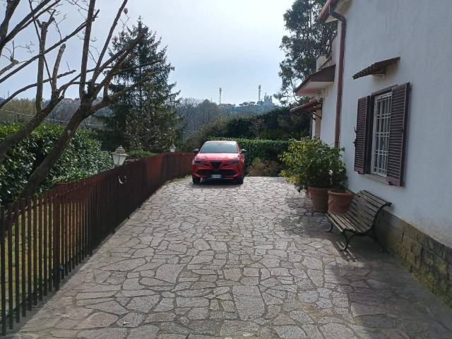 Villa Indipendente in vendita a Trullo, Roma Capitale