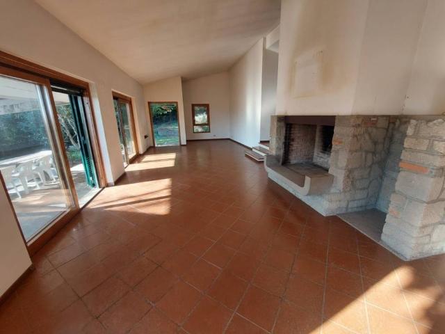 Villa Indipendente in vendita a Roma Capitale, Lazio