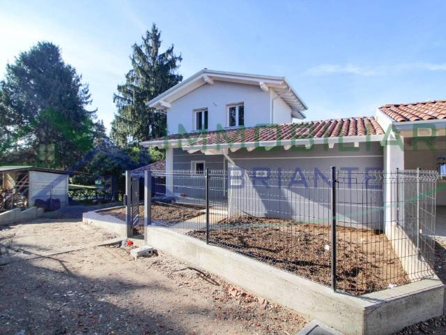 Villa Indipendente in vendita a Mornago, Lombardia