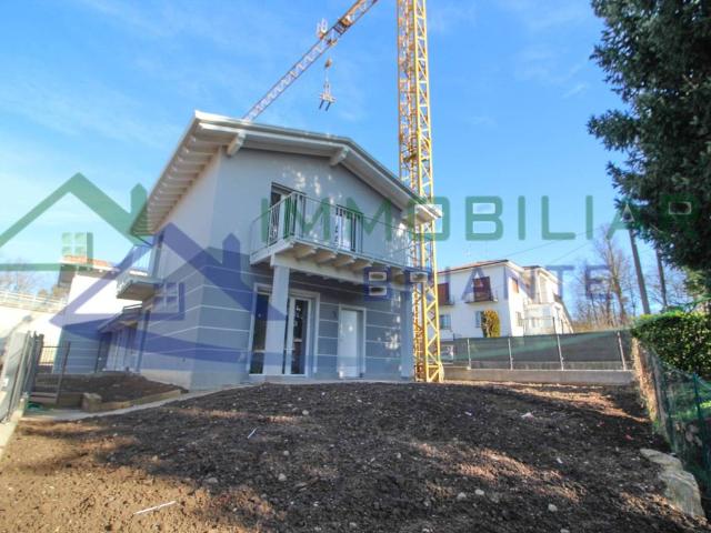 Villa Indipendente in vendita a Mornago, Lombardia
