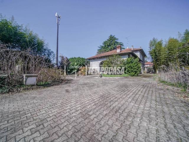 Villa Indipendente in vendita a Mornago, Lombardia