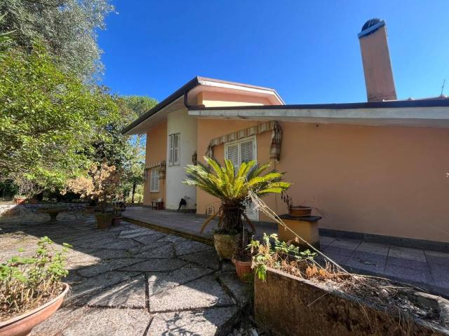 Villa Indipendente in vendita a Morolo, Lazio