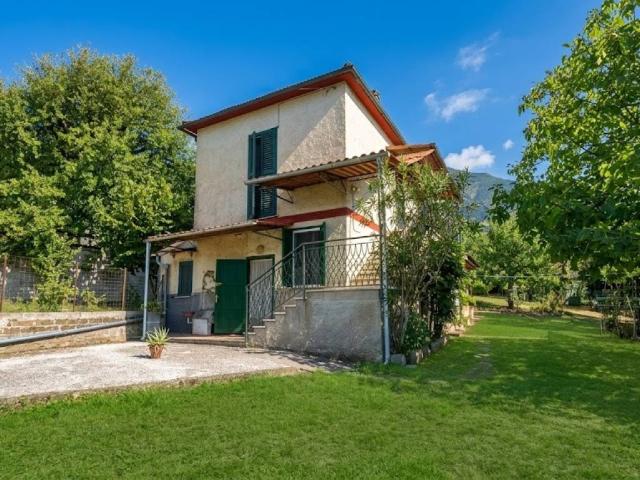 Villa Indipendente in vendita a Morolo, Frosinone