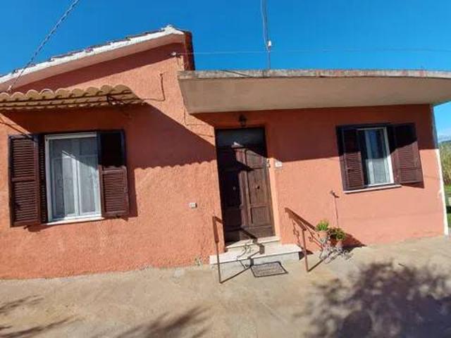 Villa Indipendente in vendita a Morolo, Lazio
