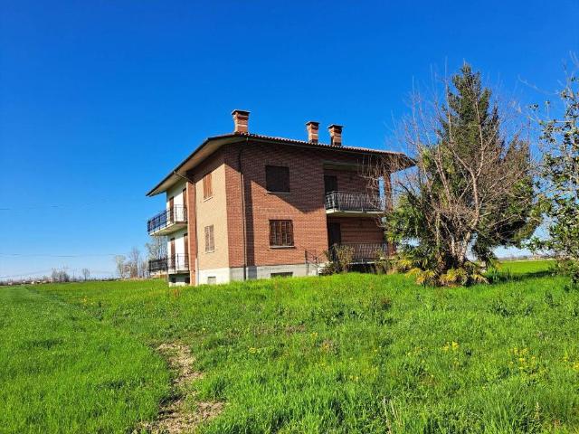 Villa Indipendente in vendita a Piemonte, Cuneo