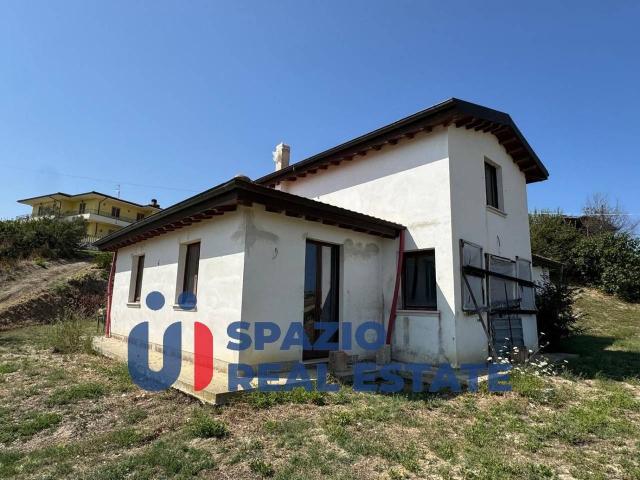 Villa Indipendente in vendita a Case Razzano, Morro d'Oro