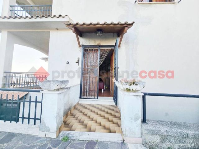Villa Indipendente in vendita a Morro Reatino, Lazio
