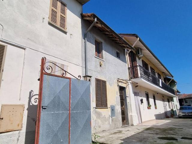Villa Indipendente in vendita a Mortara, Lombardia