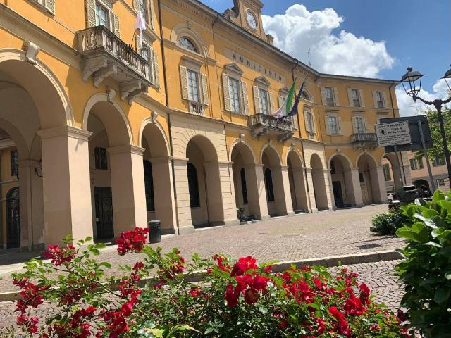 Villa Indipendente in vendita a Mortara, Pavia