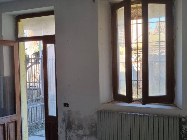 Villa Indipendente in vendita a Mortara, Lombardia