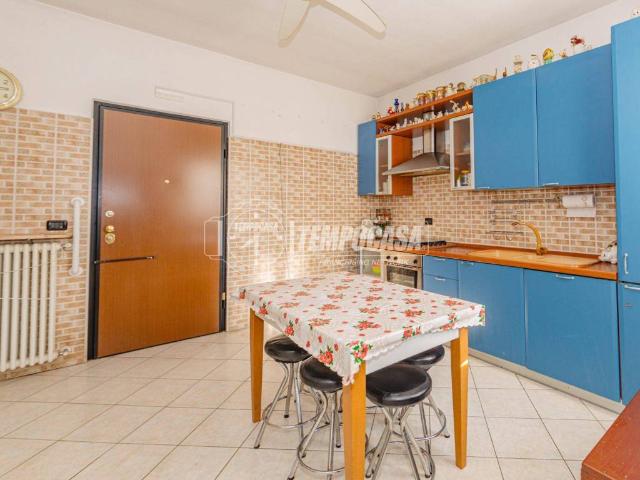 Villa Indipendente in vendita a Mortara, Lombardia