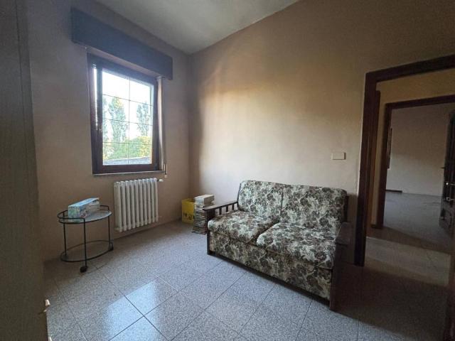 Villa Indipendente in vendita a Mortara, Pavia