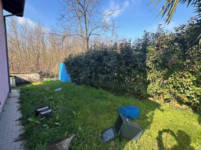 Villa Indipendente in vendita a Mortara, Lombardia