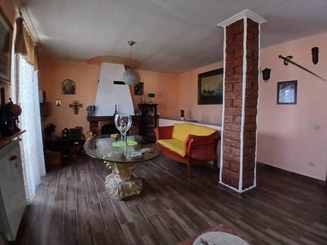 Villa Indipendente in vendita a Casoni di Sant'Albino, Mortara