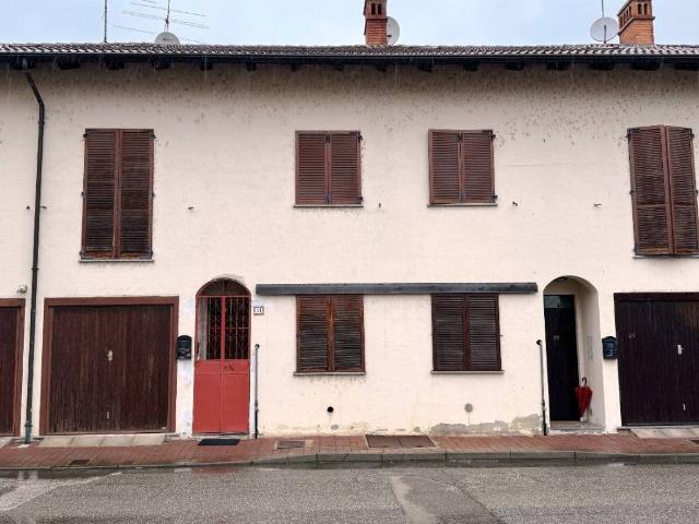 Villa Indipendente in vendita a Mortara, Pavia