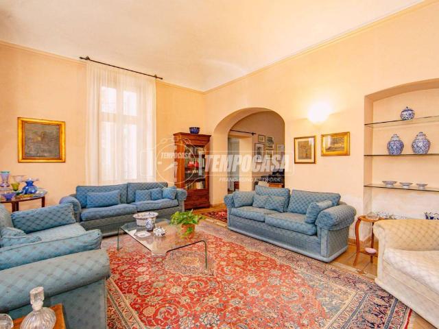 Villa Indipendente in vendita a Mortara, Lombardia