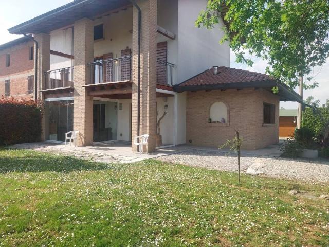 Villa Indipendente in vendita a Mortegliano, Friuli-Venezia Giulia