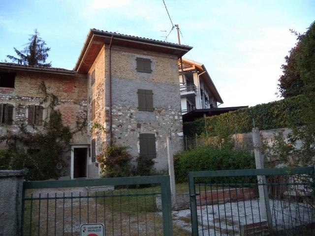 Villa Indipendente in vendita a Moruzzo, Friuli-Venezia Giulia