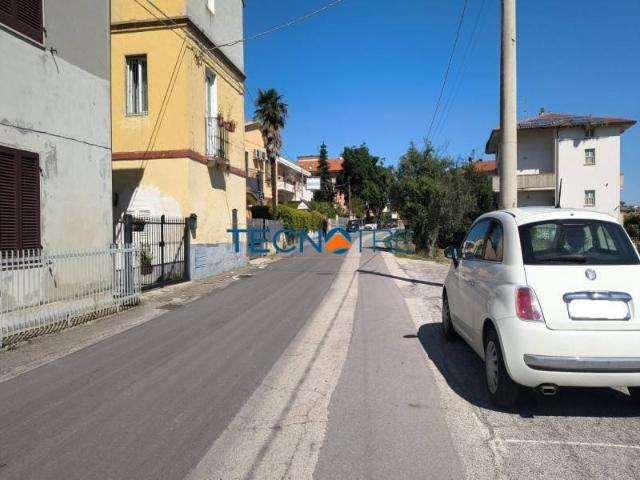 Villa Indipendente in vendita a Ripoli, Mosciano Sant'angelo