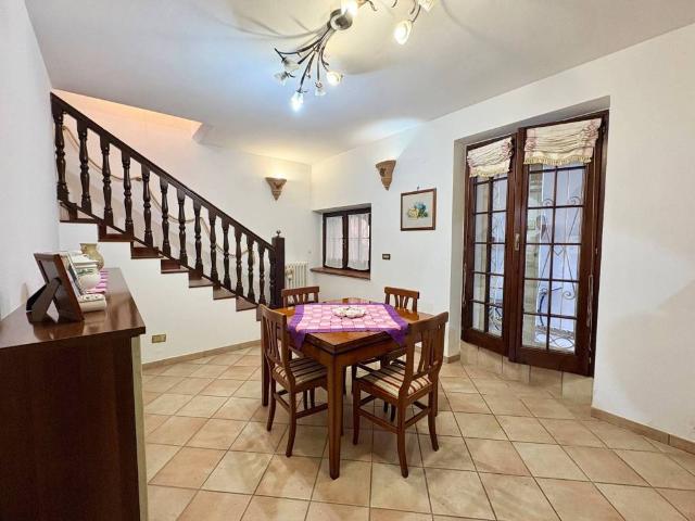 Villa Indipendente in vendita a Mosciano Sant'angelo, Abruzzo