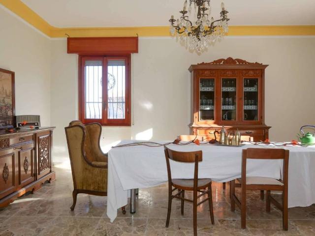 Villa Indipendente in vendita a Moscufo, Abruzzo