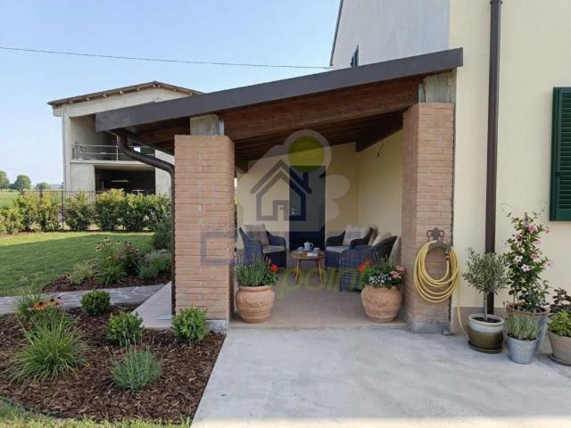 Villa Indipendente in vendita a Motta Baluffi, Lombardia