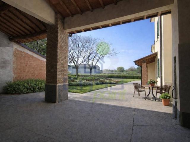 Villa Indipendente in vendita a Motta Baluffi, Lombardia