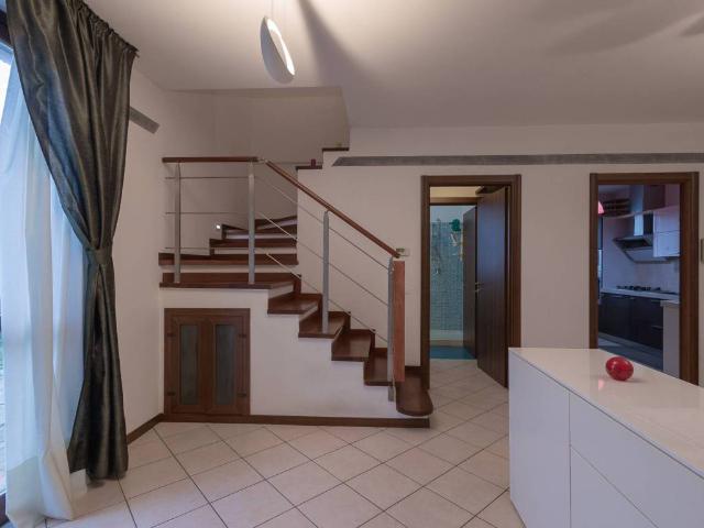 Villa Indipendente in vendita a Motta Visconti, Lombardia