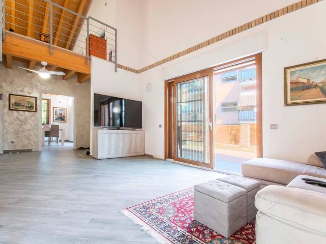 Villa Indipendente in vendita a San Martino, Mozzate