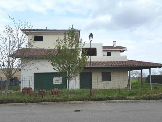 Villa Indipendente in vendita a Mozzecane, Veneto