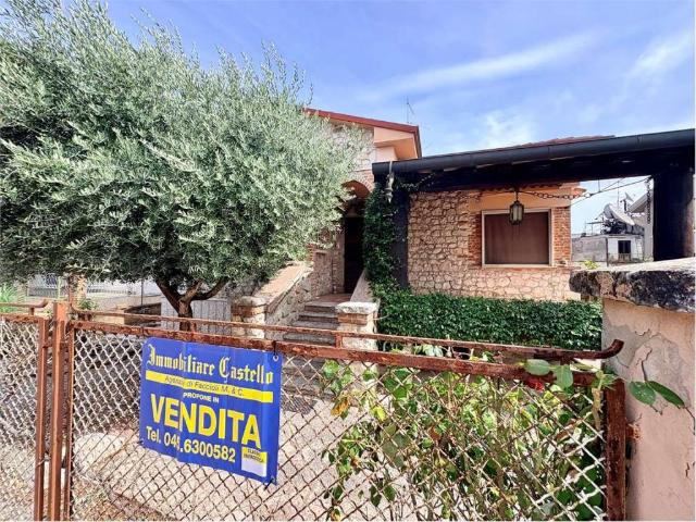 Villa Indipendente in vendita a Mozzecane, Veneto