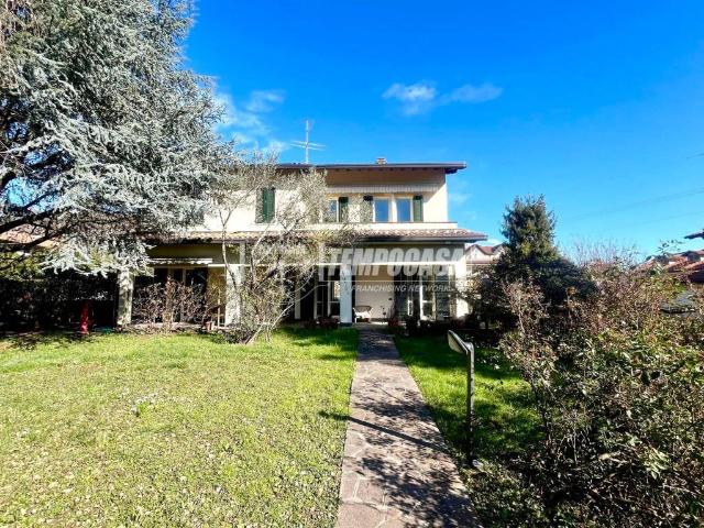 Villa Indipendente in vendita a Dorotina, Mozzo