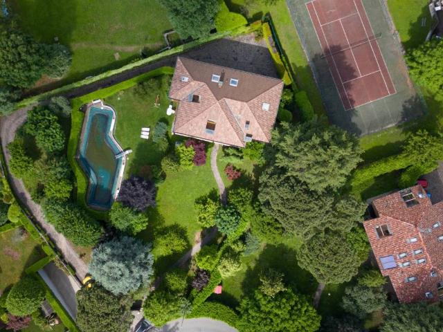 Villa Indipendente in vendita a Borghetto, Mozzo
