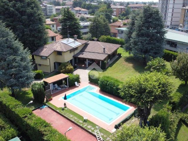 Villa Indipendente in vendita a Dorotina, Mozzo