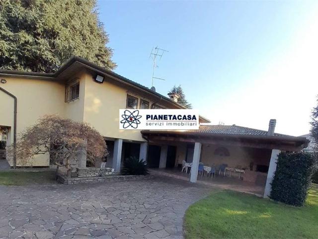 Villa Indipendente in vendita a Dorotina, Mozzo