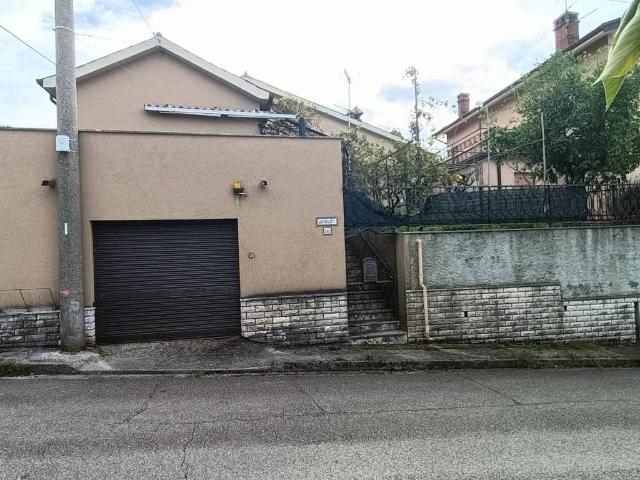 Villa Indipendente in vendita a Muggiò, Friuli-Venezia Giulia