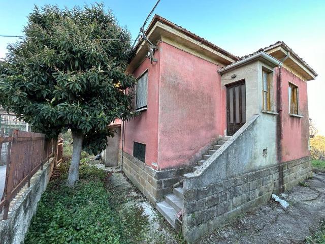 Villa Indipendente in vendita a Riostorto, Muggiò
