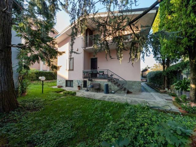Villa Indipendente in vendita a San Carlo, Muggiò