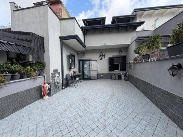 Villa Indipendente in vendita a Mugnano Di Napoli, Campania