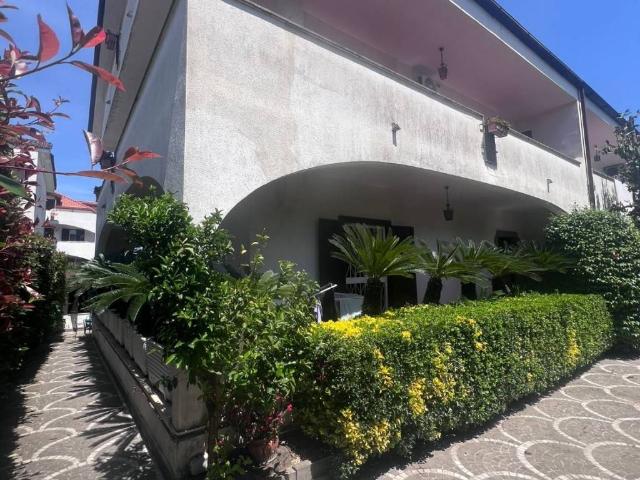 Villa Indipendente in vendita a Mugnano Di Napoli, Campania